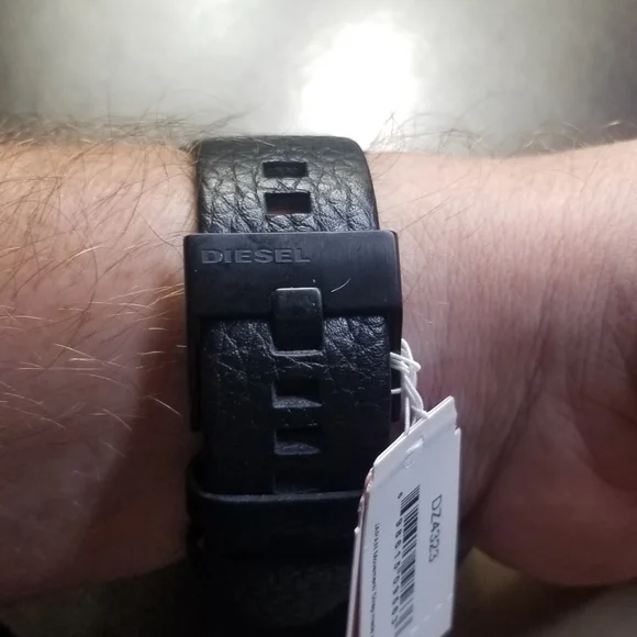 Diesel Mega Chief DZ4323 Watch - Picture 6 of 14